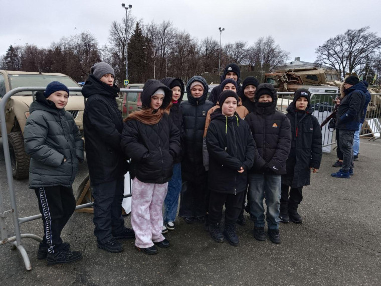 Выставка военной техники.